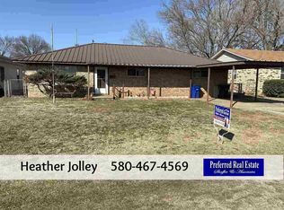 807 Wilson Ave, Comanche, OK 73529