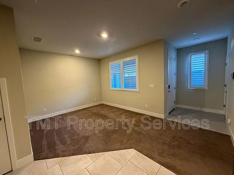 9554 Sauterne Way — Photo 8