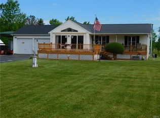 208 Oneida River Rd, Pennellville, NY 13132