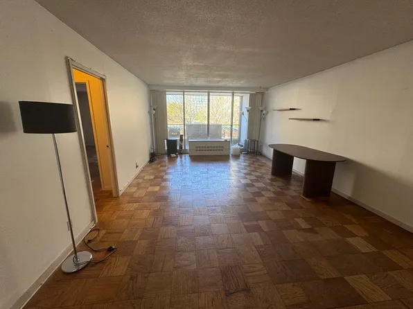 77 Pond Ave APT 307, Brookline, MA 02445
