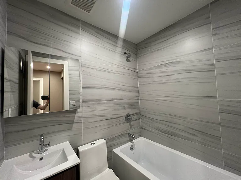2909 Avenue D #3C — Photo 7