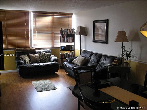 4th image of 1305 NE Miami Gardens Dr #1402W