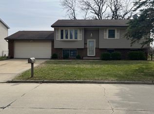 109 Suelynn Dr, Normal, IL 61761