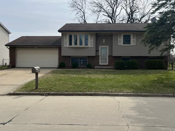 109 Suelynn Dr, Normal, IL 61761