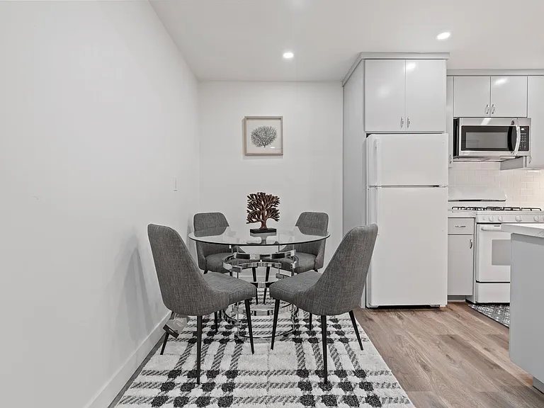 421 Standish St #2 — Photo 5