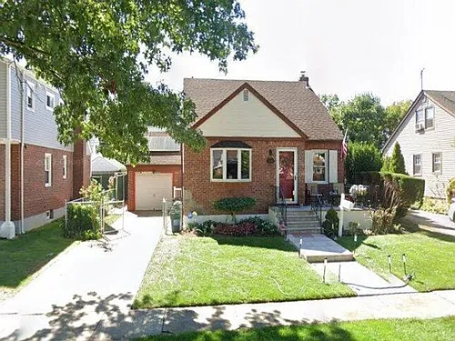 8438 246th St Photo 1