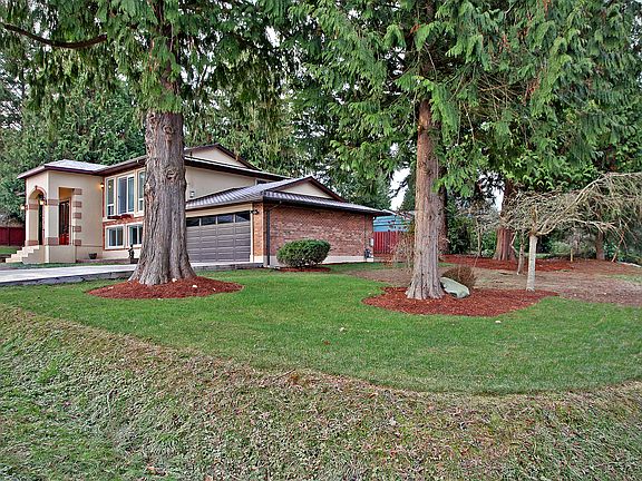 2nd image of 15621 64th Ave NE