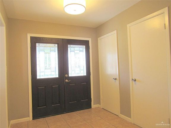 3rd image of 1421 Ulex Ave