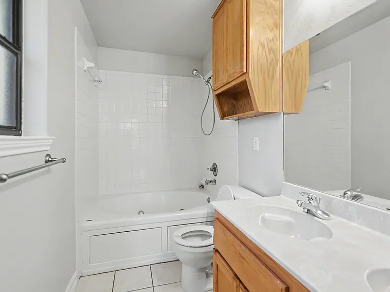 4802 Sapphire Dr — Photo 15