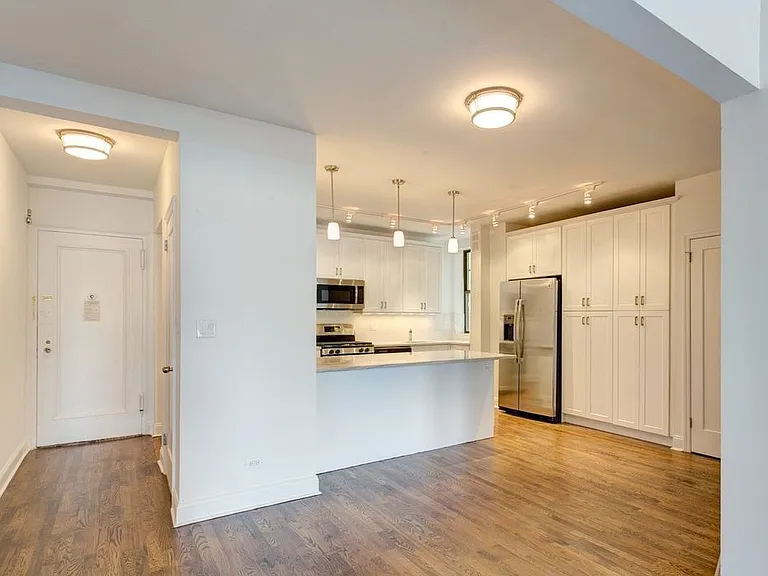 222 W 83rd St #11A — Photo 3
