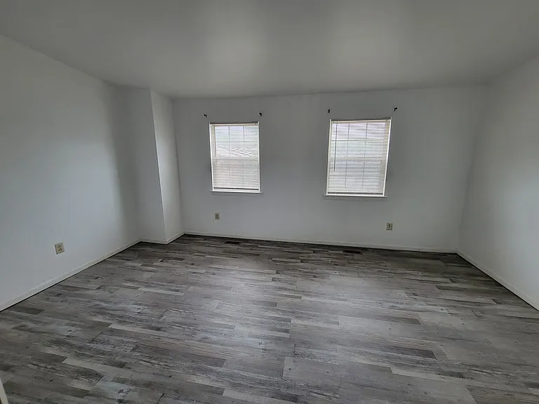 3711 Daner Ln — Photo 12
