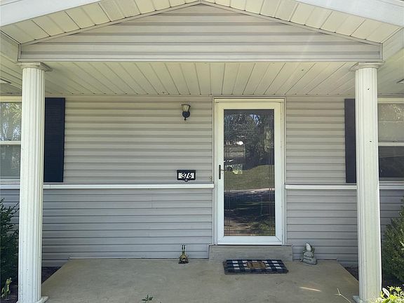 5th image of 376 Daniels Estates Dr