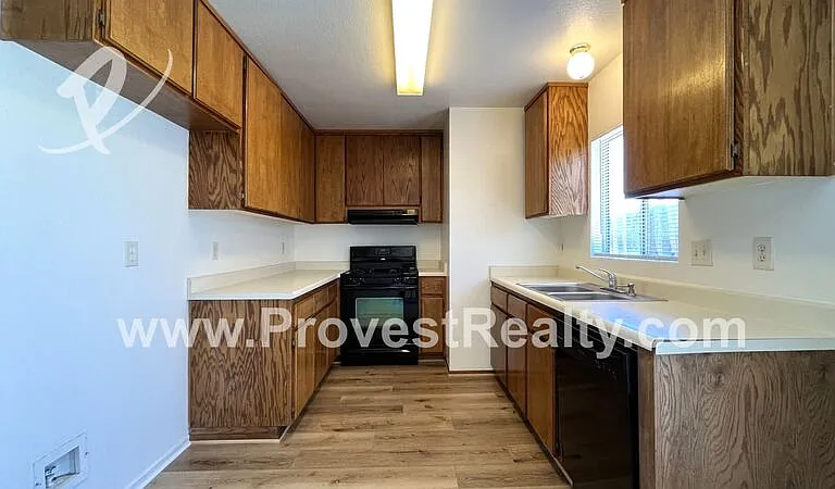 8914 I Ave #B1 — Photo 10