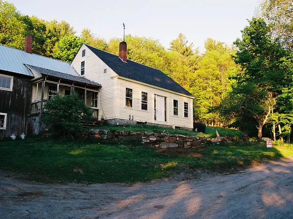 575 Somers Rd, Peacham, VT 05821