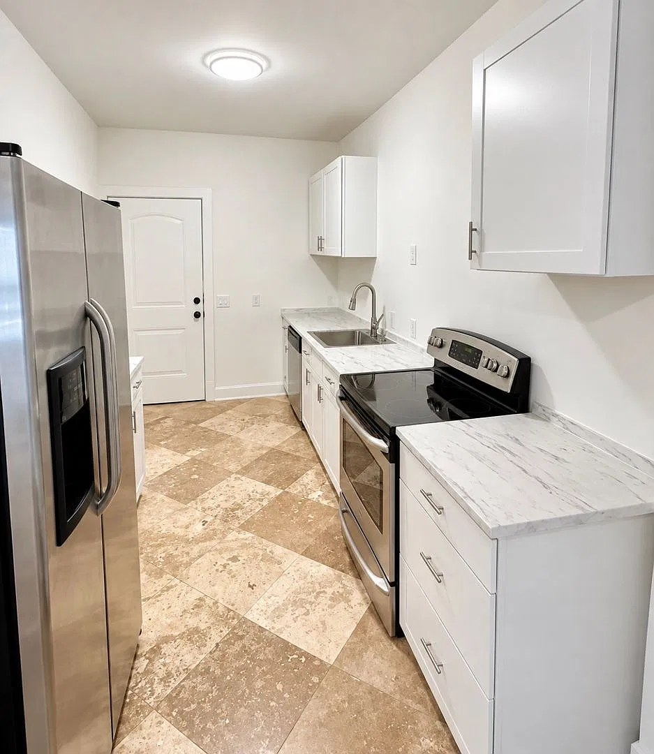For Lease — Photo 2