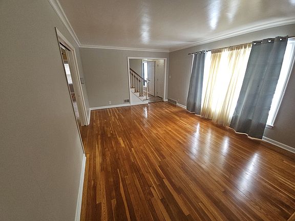 5th image of 2332 Nolen Dr