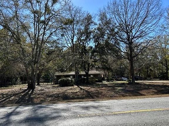 3rd image of 2470 Colerain Rd