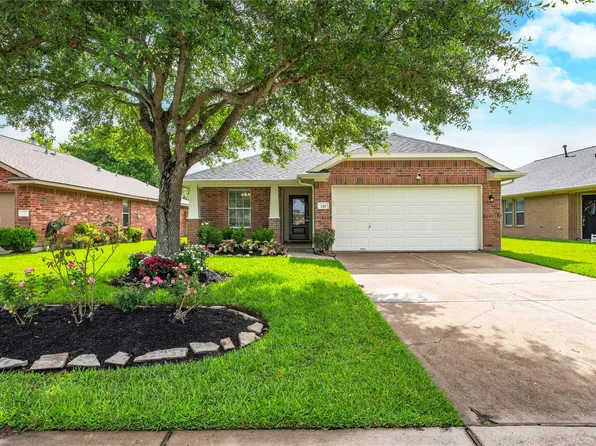 129 Rustic Colony Lane, Dickinson, TX 77539