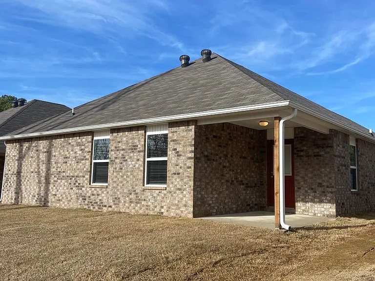 2616 Grant Ln — Photo 19