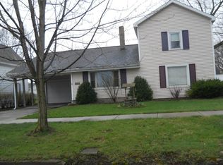 306 E Van Buren St, Leesburg, IN 46538