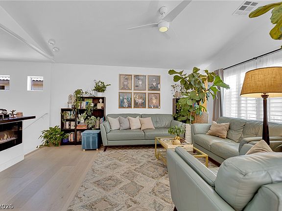 5th image of 5374 Homeria St