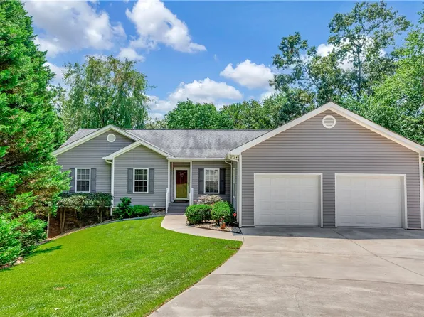 321 Lake Point Rd, Fair Play, SC 29643