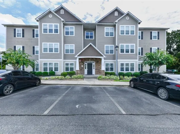 5425 Forester Dr #2D, High Point, NC 27265