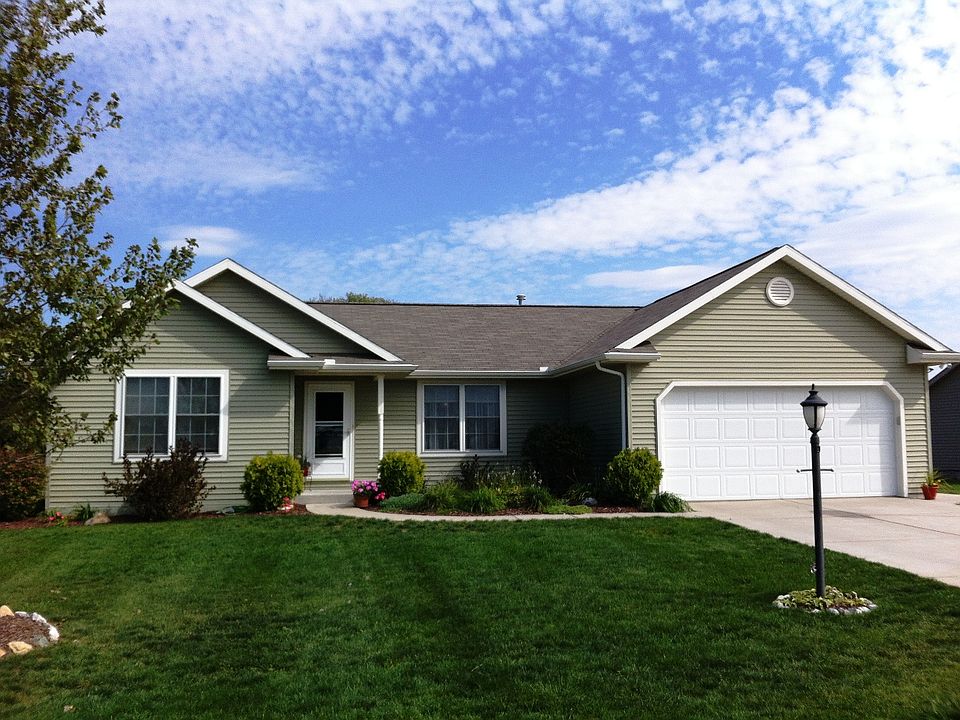 1st image of 67038 Southfield Cir