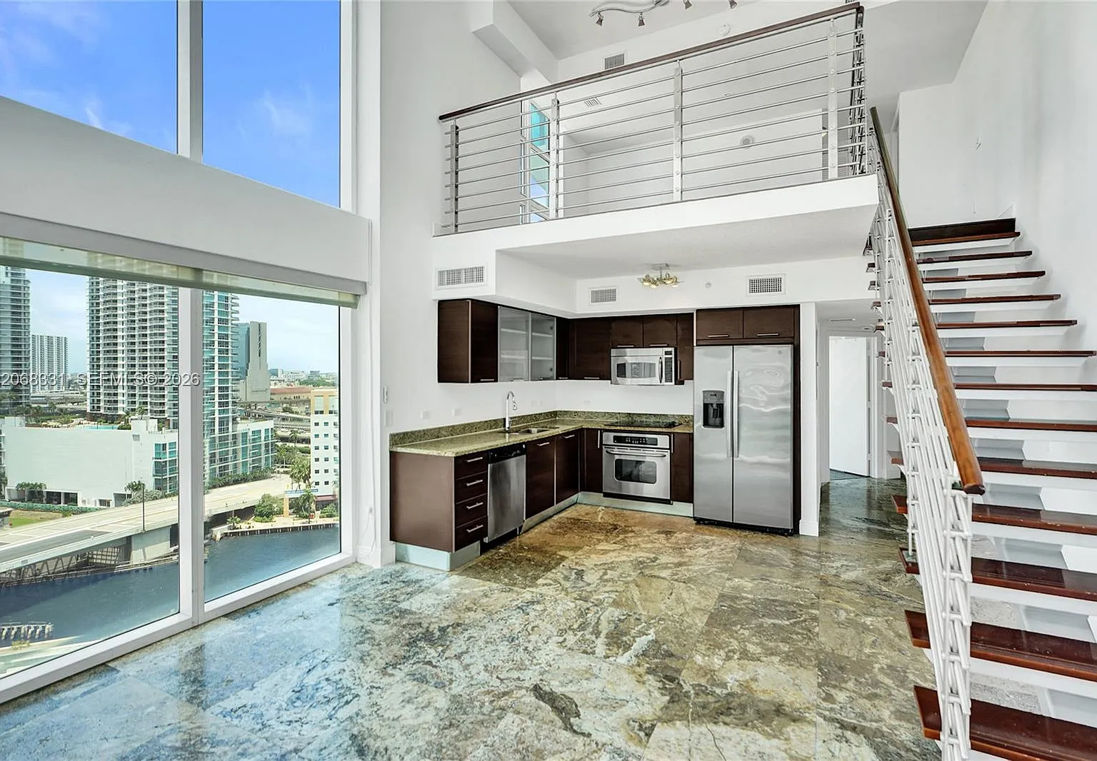 Brickell On The River S T — Photo 3