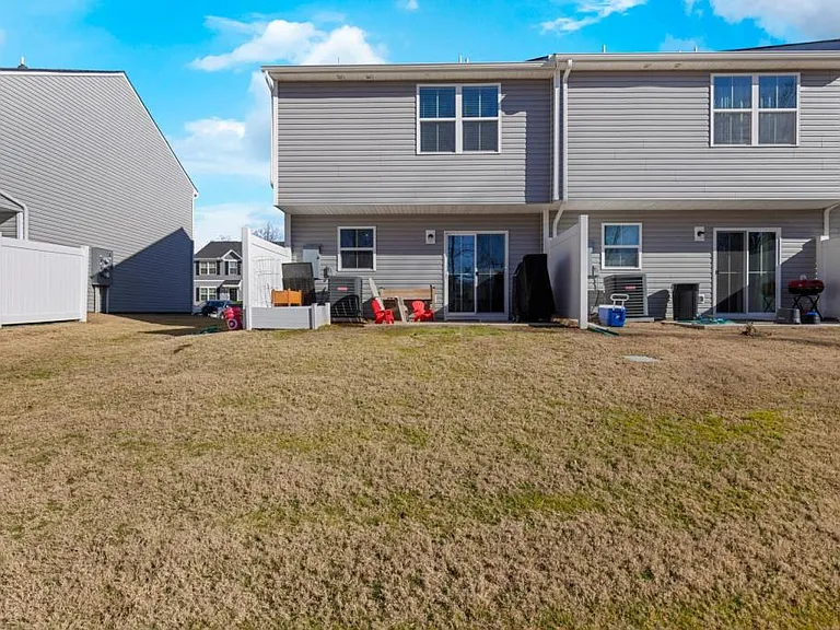 11 Tidworth Dr — Photo 12