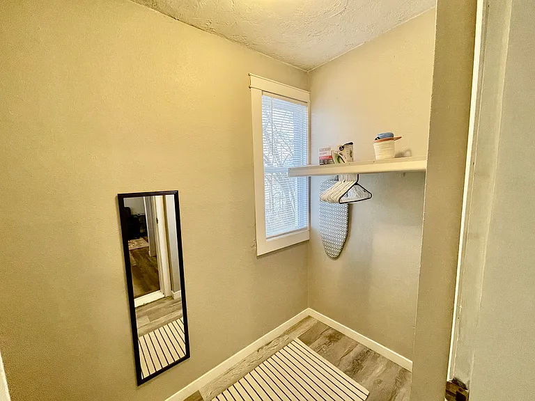 334 N Spring Ave #4 — Photo 6