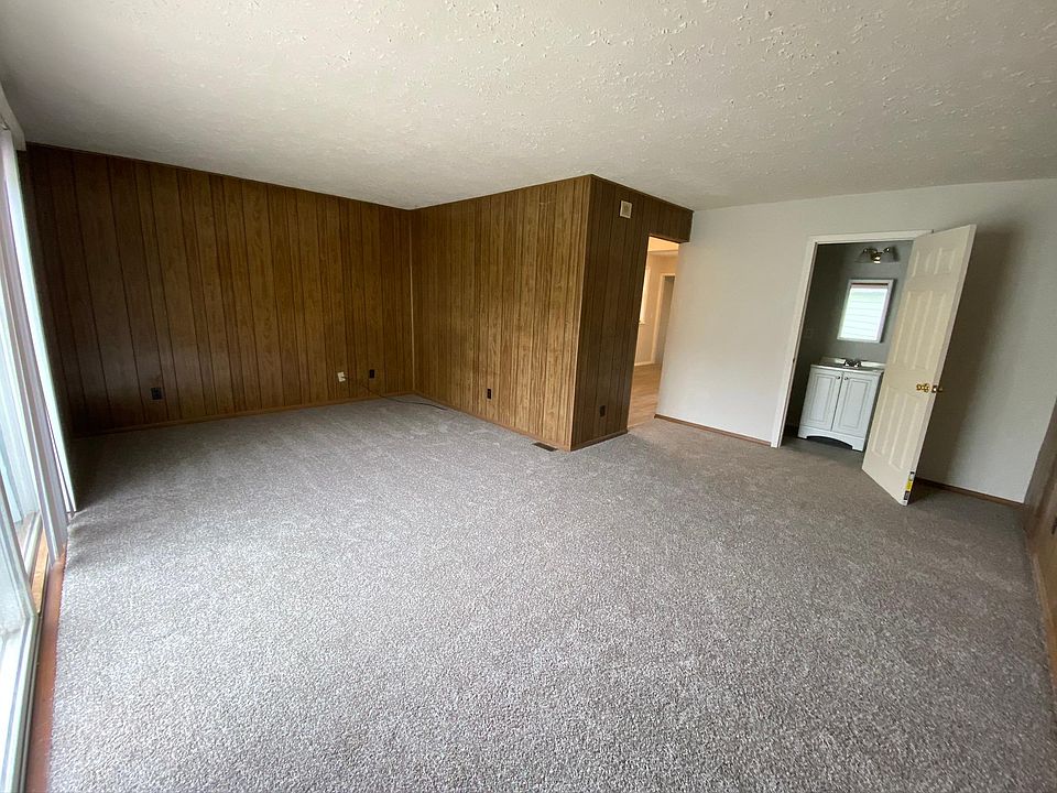 2nd image of 4881 E 85th St #1