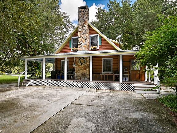 2nd image of 16690 Garden Blvd