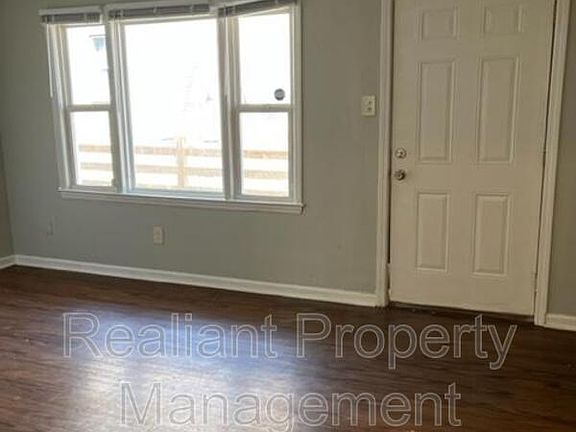 3rd image of 2133 Will Fant Dr APT 1
