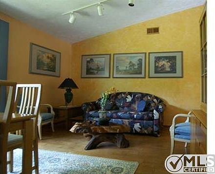 5th image of 2790 NE Pinecrest Lakes Blvd