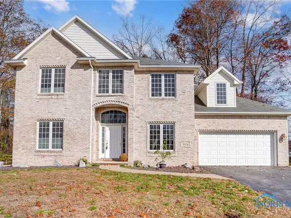 8836 Cedar Bend Rd, Sylvania, OH 43560