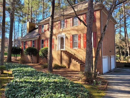 4995 Miller Rd SW, Lilburn, GA 30047