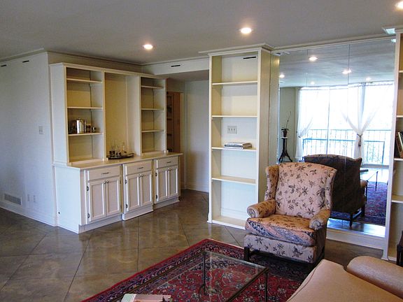 5th image of 1550 2nd St APT 5A