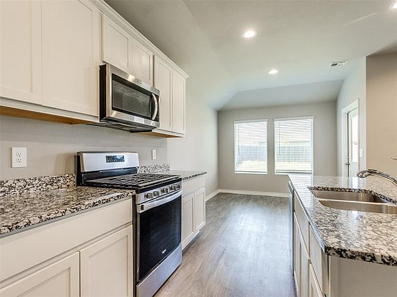 4th image of 4109 Montage Blvd