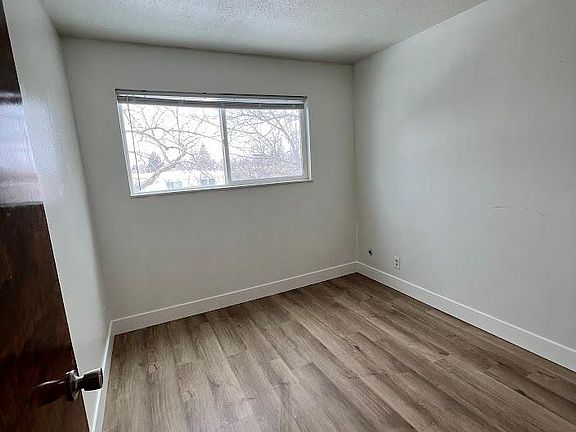 3rd image of 530 N Fanning Dr #9