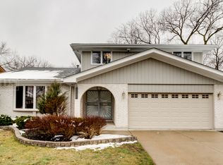 9824 S Beverly Ave, Chicago, IL