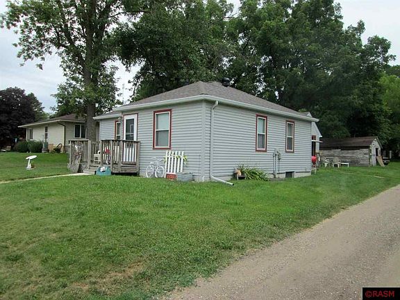 2nd image of 709 11th Ave N