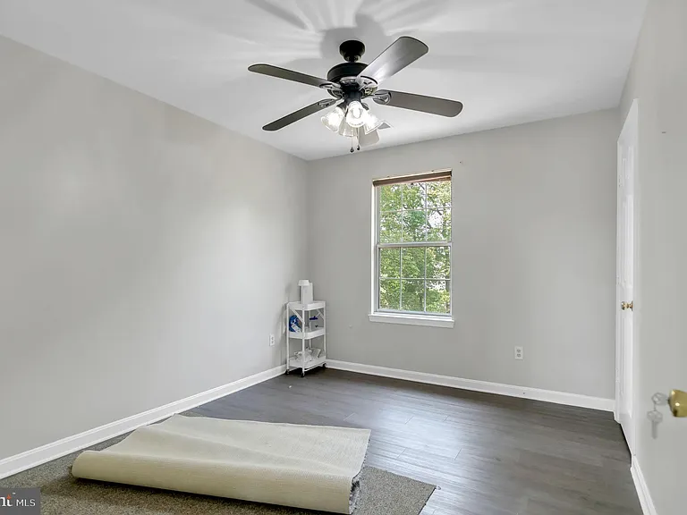 15704 Beau Ridge Dr — Photo 27