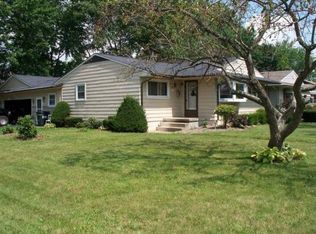 950 Doris Dr, Hubbard, OH