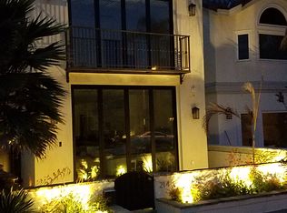 214 8th St, Huntington Beach, CA 92648