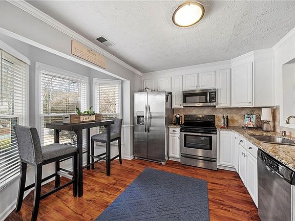 3rd image of 1280 Whitlock Ridge Dr SW