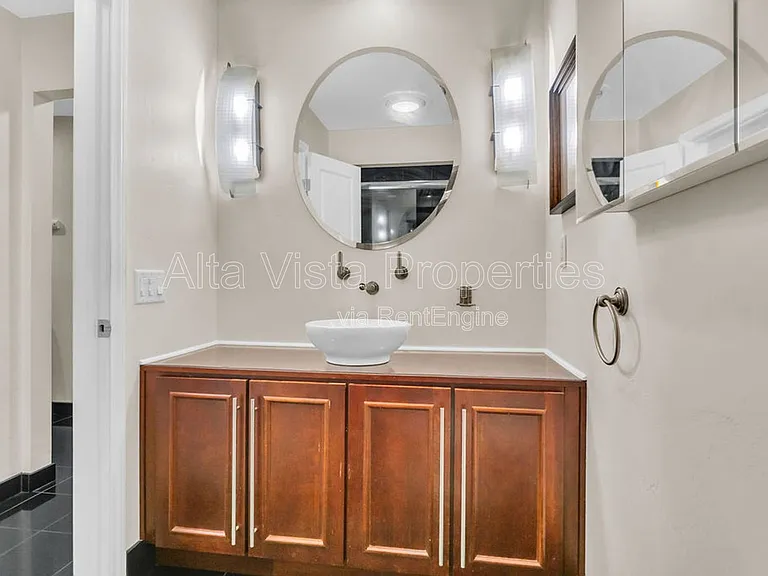935 Genter St #403C — Photo 15