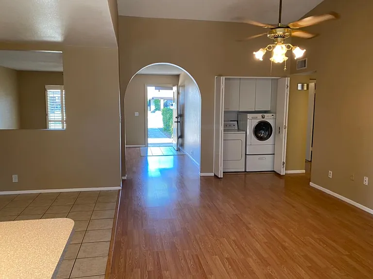 5213 W Carol Ave — Photo 5