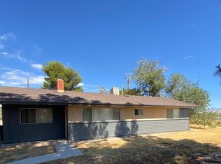18515 Symeron Rd, Apple Valley, CA 92307