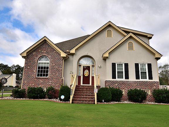 2nd image of 1800 Bobwhite Lane